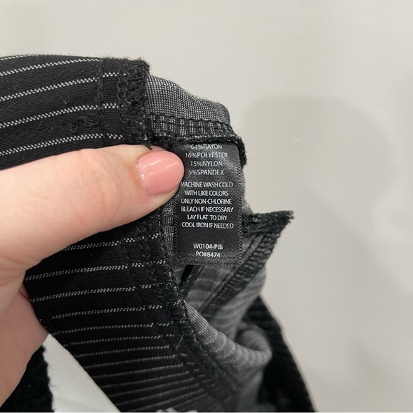 Betabrand Pinstripe Petite Bootcut Yoga Dress Pants Black Size XS - Picture 8 of 8